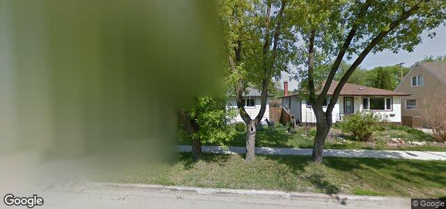 Larawan ng 935 Crescent Drive sa Winnipeg, Manitoba