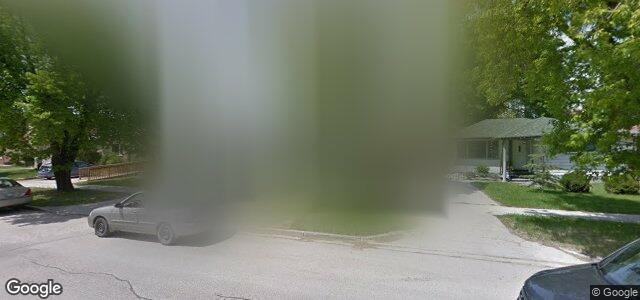 Larawan ng 941 Crescent Drive sa Winnipeg, Manitoba