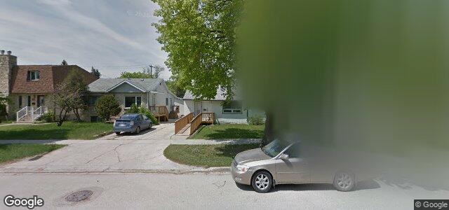 Larawan ng 943 Crescent Drive sa Winnipeg, Manitoba