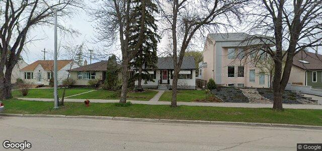 Larawan ng 961 Crescent Drive sa Winnipeg, Manitoba