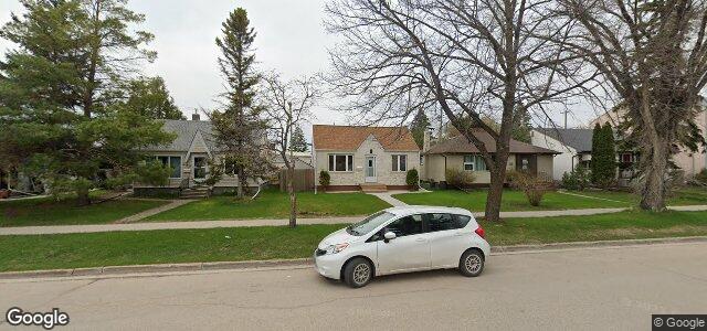 Photo of 965 Crescent Drive in Winnipeg, Manitoba
