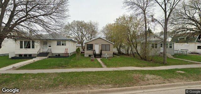 Larawan ng 980 Crescent Drive sa Winnipeg, Manitoba