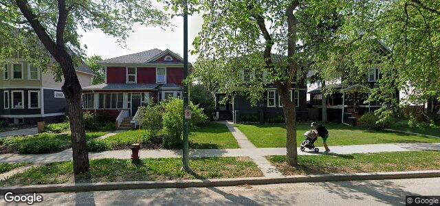 Larawan ng 1016 Grosvenor Avenue sa Winnipeg, Manitoba