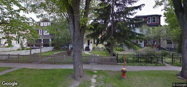 Larawan ng 1038 Dorchester Avenue sa Winnipeg, Manitoba