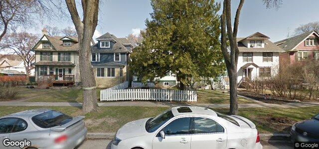 Larawan ng 1043 Mcmillan Avenue sa Winnipeg, Manitoba