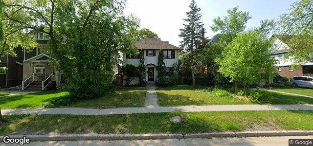 Larawan ng 1048 Grosvenor Avenue sa Winnipeg, Manitoba