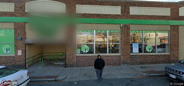 Larawan ng 1095 Dorchester Avenue sa Winnipeg, Manitoba