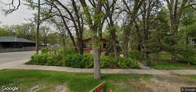 Larawan ng 111 Yale Avenue sa Winnipeg, Manitoba