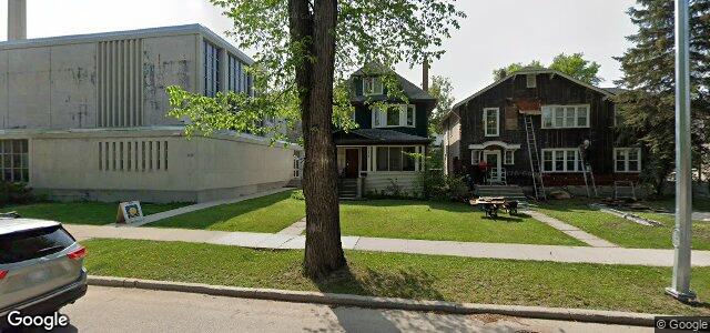 Larawan ng 1124 Grosvenor Avenue sa Winnipeg, Manitoba
