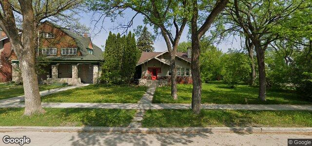 Larawan ng 1161 Grosvenor Avenue sa Winnipeg, Manitoba