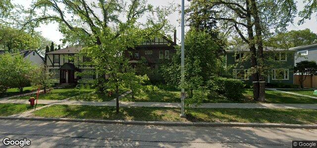 Larawan ng 1176 Grosvenor Avenue sa Winnipeg, Manitoba
