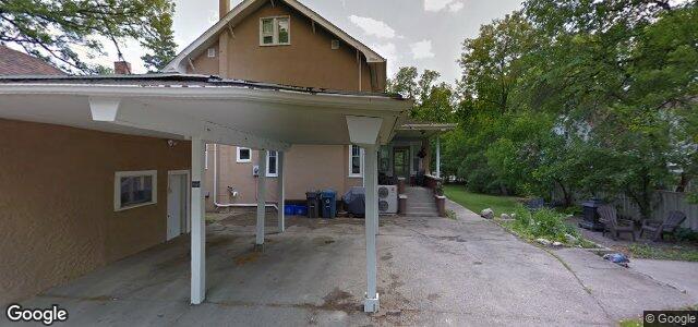 Larawan ng 1191 Grosvenor Avenue sa Winnipeg, Manitoba