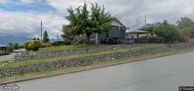 Larawan ng 212 Cambridge Street sa Winnipeg, Manitoba