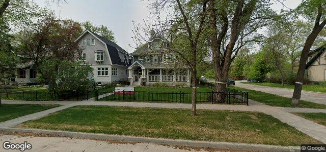 Larawan ng 219 Yale Avenue sa Winnipeg, Manitoba