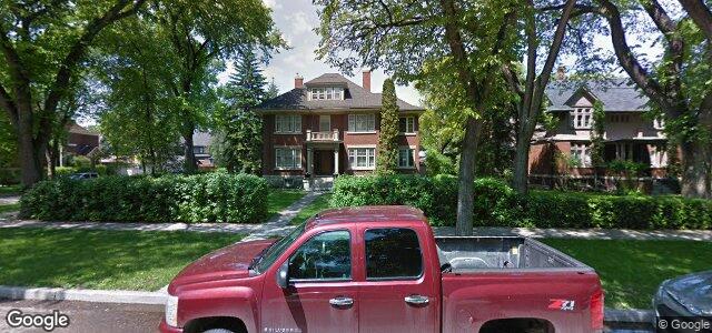Larawan ng 241 Yale Avenue sa Winnipeg, Manitoba