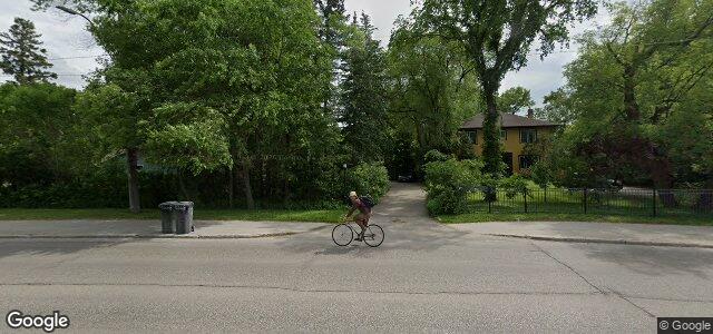 Larawan ng 268 Academy Road sa Winnipeg, Manitoba