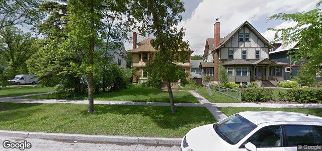 Larawan ng 271 Harvard Avenue sa Winnipeg, Manitoba