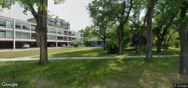 Larawan ng 400 Wellington Crescent sa Winnipeg, Manitoba