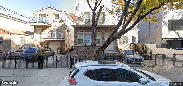 Larawan ng 50 Yale Avenue sa Winnipeg, Manitoba