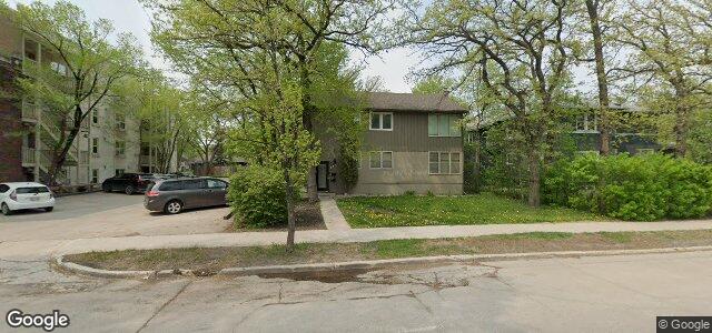 Larawan ng 845 Grosvenor Avenue sa Winnipeg, Manitoba