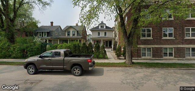 Larawan ng 869 Grosvenor Avenue sa Winnipeg, Manitoba