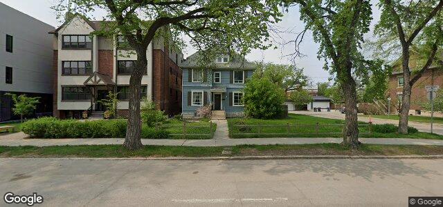 Larawan ng 881 Grosvenor Avenue sa Winnipeg, Manitoba