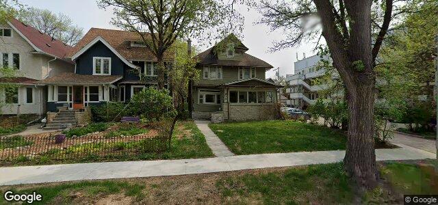 Larawan ng 972 Grosvenor Avenue sa Winnipeg, Manitoba