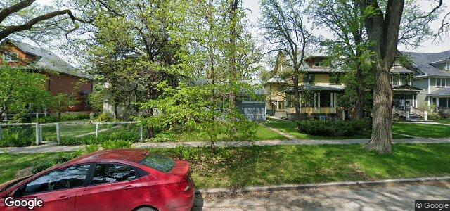 Larawan ng 979 Mcmillan Avenue sa Winnipeg, Manitoba