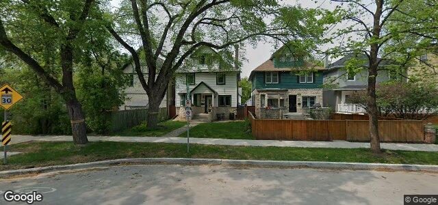 Larawan ng 981 Grosvenor Avenue sa Winnipeg, Manitoba