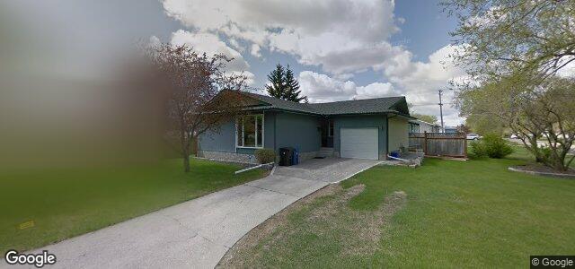 Larawan ng 100 Carberry Crescent sa Winnipeg, Manitoba