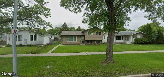 Larawan ng 1002 Cavalier Drive sa Winnipeg, Manitoba