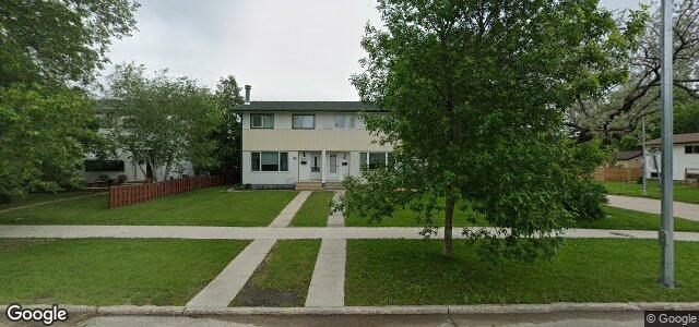 Larawan ng 1009 Buchanan Boulevard sa Winnipeg, Manitoba
