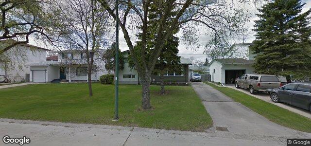 Larawan ng 102 Bellavista Crescent sa Winnipeg, Manitoba