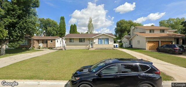 Larawan ng 103 Risbey Crescent sa Winnipeg, Manitoba