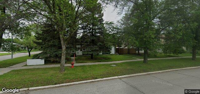 Larawan ng 1037 Cavalier Drive sa Winnipeg, Manitoba