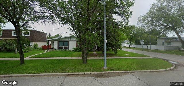 Larawan ng 1041 Cavalier Drive sa Winnipeg, Manitoba