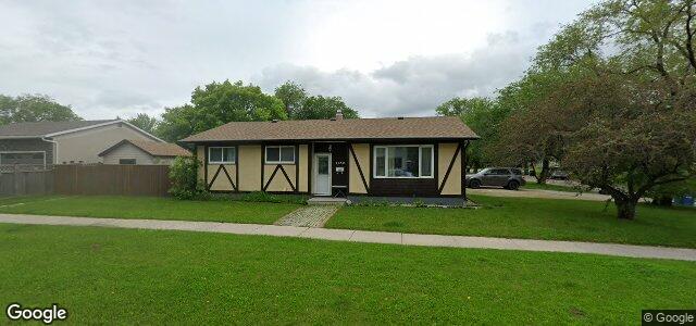 Larawan ng 1050 Cavalier Drive sa Winnipeg, Manitoba