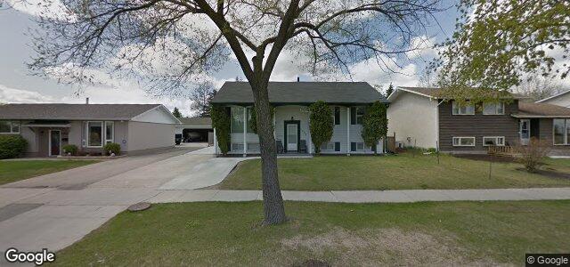 Larawan ng 1052 Crestview Park Drive sa Winnipeg, Manitoba