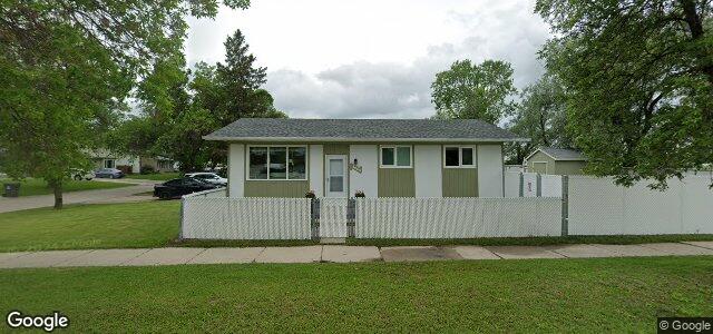 Larawan ng 1066 Cavalier Drive sa Winnipeg, Manitoba