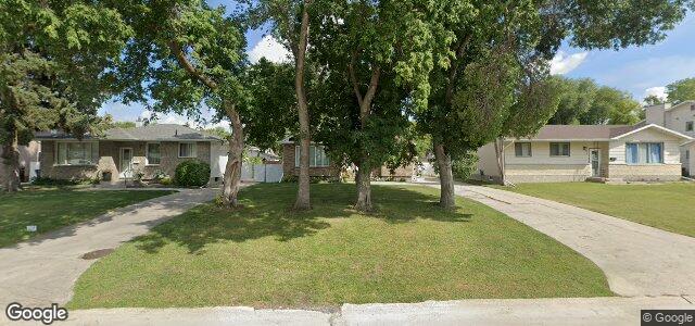 Larawan ng 107 Risbey Crescent sa Winnipeg, Manitoba