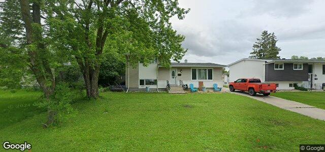 Larawan ng 11 Hollingsworth Avenue sa Winnipeg, Manitoba