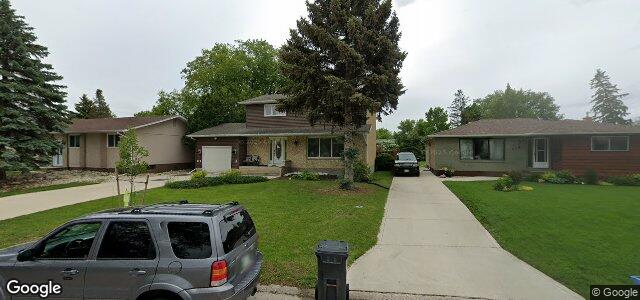 Larawan ng 110 Costello Drive sa Winnipeg, Manitoba