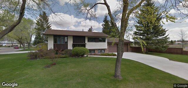 Larawan ng 1101 Crestview Park Drive sa Winnipeg, Manitoba