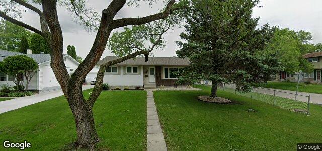 Larawan ng 111 Costello Drive sa Winnipeg, Manitoba