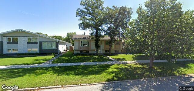 Larawan ng 1125 Buchanan Boulevard sa Winnipeg, Manitoba