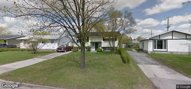 Larawan ng 1129 Crestview Park Drive sa Winnipeg, Manitoba
