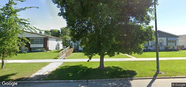 Larawan ng 1139 Buchanan Boulevard sa Winnipeg, Manitoba