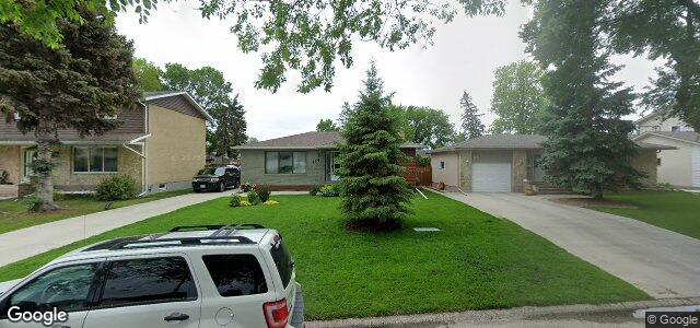 Larawan ng 114 Costello Drive sa Winnipeg, Manitoba