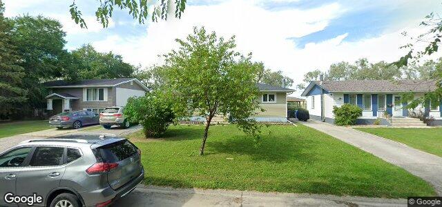 Larawan ng 114 Deloraine Drive sa Winnipeg, Manitoba