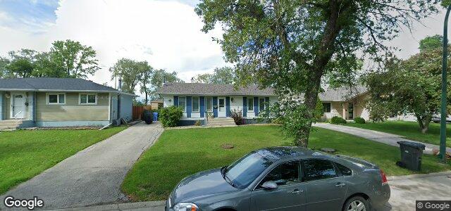 Larawan ng 118 Deloraine Drive sa Winnipeg, Manitoba